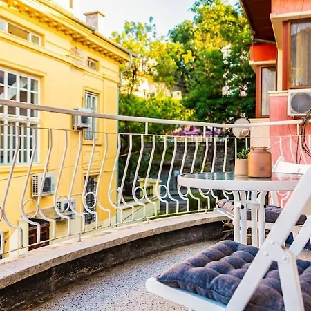 La Primavera Spacious