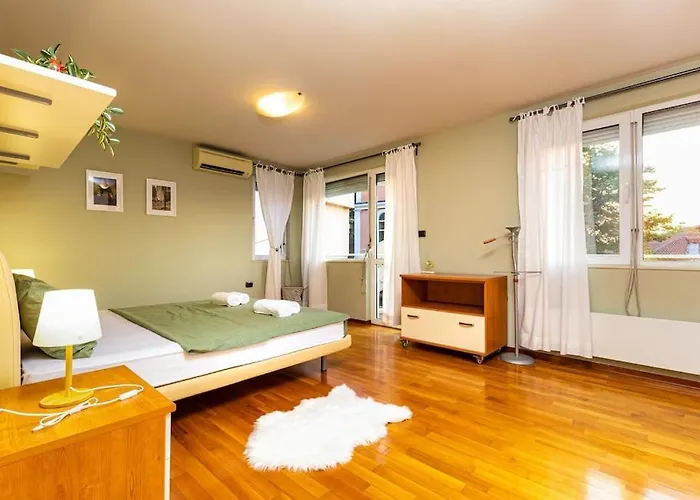 La Primavera Spacious