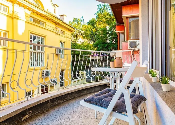 Daire La Primavera Spacious *